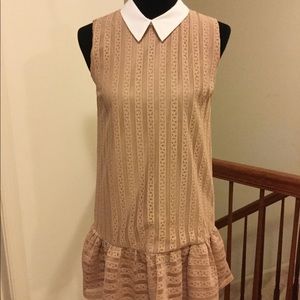 Women’s stunning dress 👗 with lace overlay!